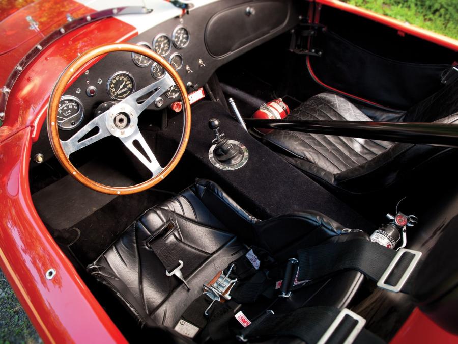  Shelby Cobra Competition Roadster 1964 года  (фото 7 из 13)